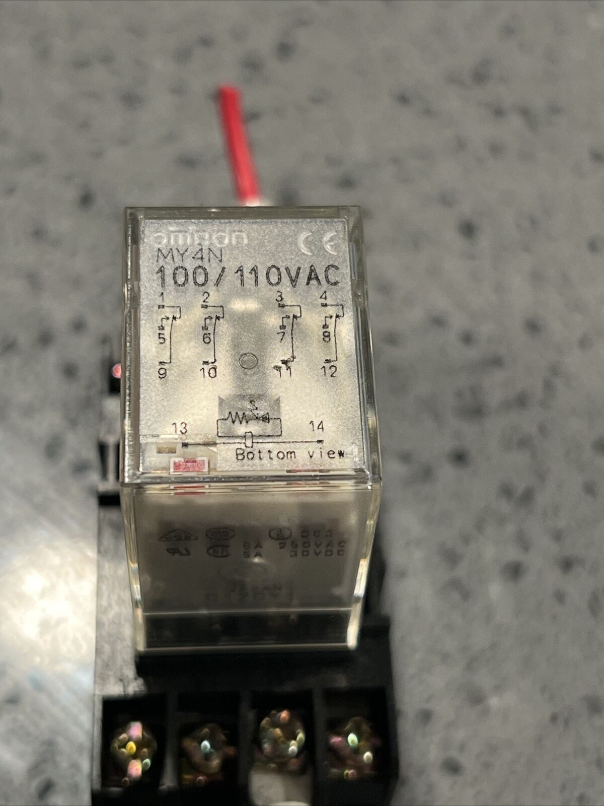 Omron MY4N-CR 100/110 VAC Coil Relay with Base MY4NCR w/ warranty