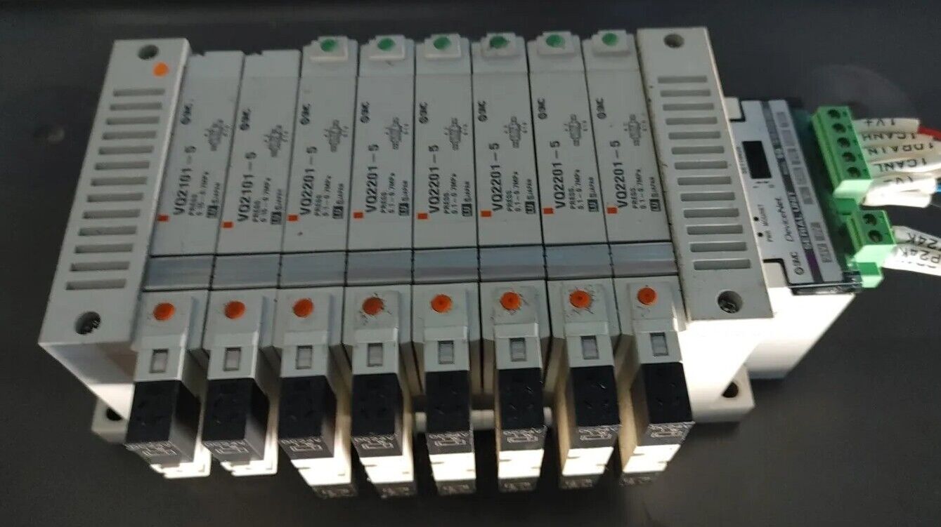 SMC EX120-SDN1 Serial Interface Unit SQ w/ (8) Solenoid Valves 24VDC Valve