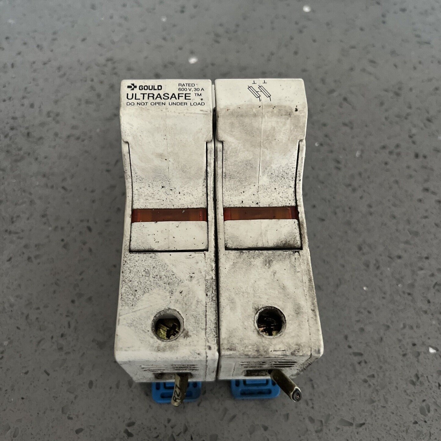 MERSEN FERRAZ SHAWMUT US3J21 FUSE HOLDER ULTRASAFE w/ warranty