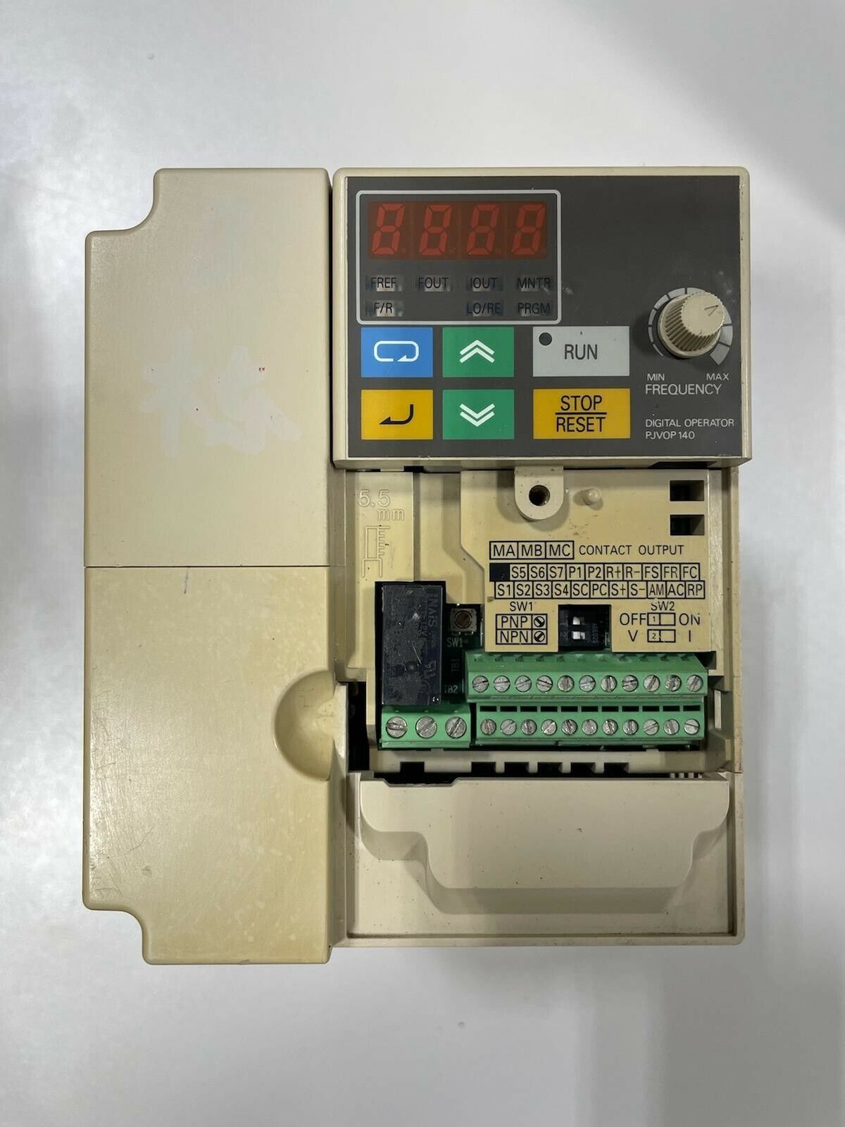 OMRON 3G3MV-A2022 SYSDRIVE 3G3MV INVERTER 230VAC 3PH 15.1A 60HZ
