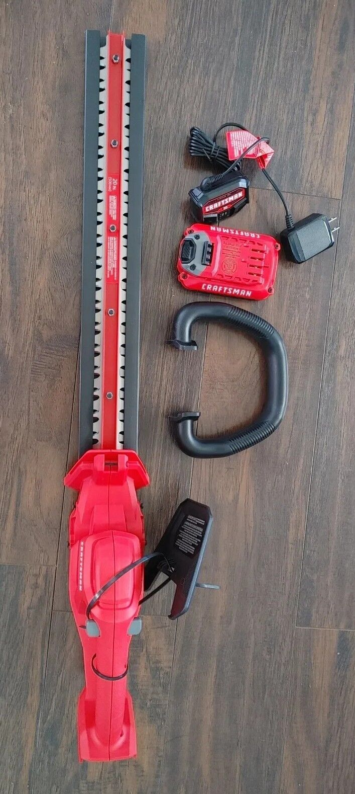 Craftsman CMCHT810C1 20V 20" Cordless Hedge Trimmer Kit with Battery and Charger