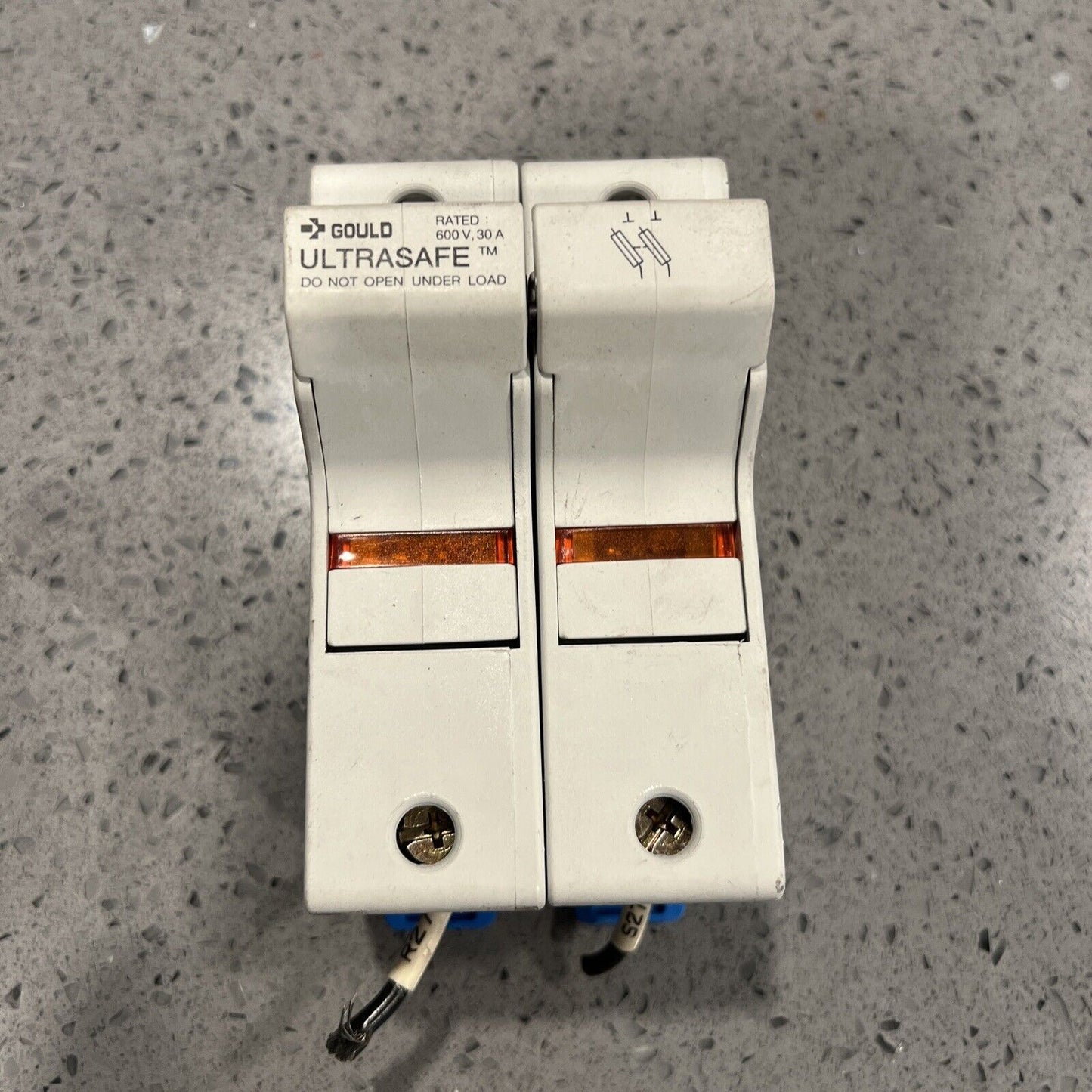 MERSEN FERRAZ SHAWMUT US3J21 FUSE HOLDER ULTRASAFE w/ warranty