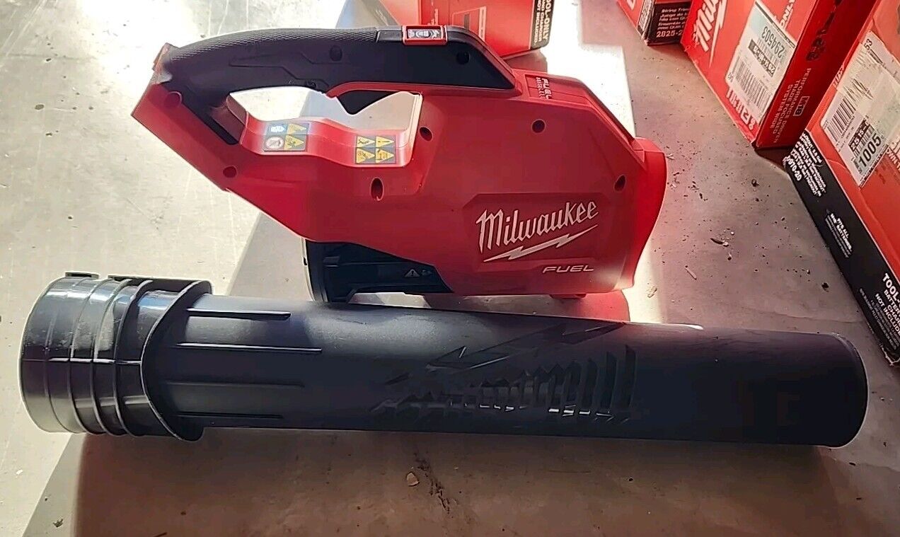 Milwaukee M18 Handheld Leaf Blower - Black/Red (2724-20) w/Warranty & Free Ship