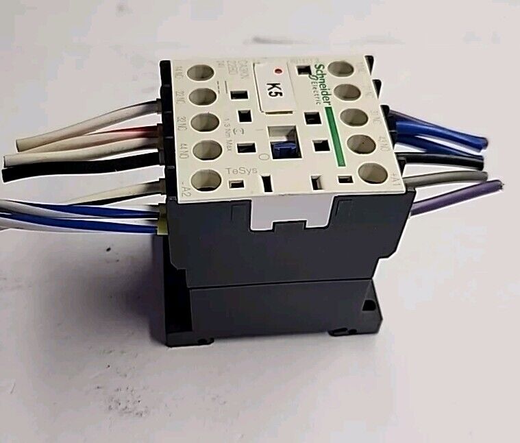 Schneider Electric CA3KN22BD Control Relay 24V with Warranty & Free Shipping