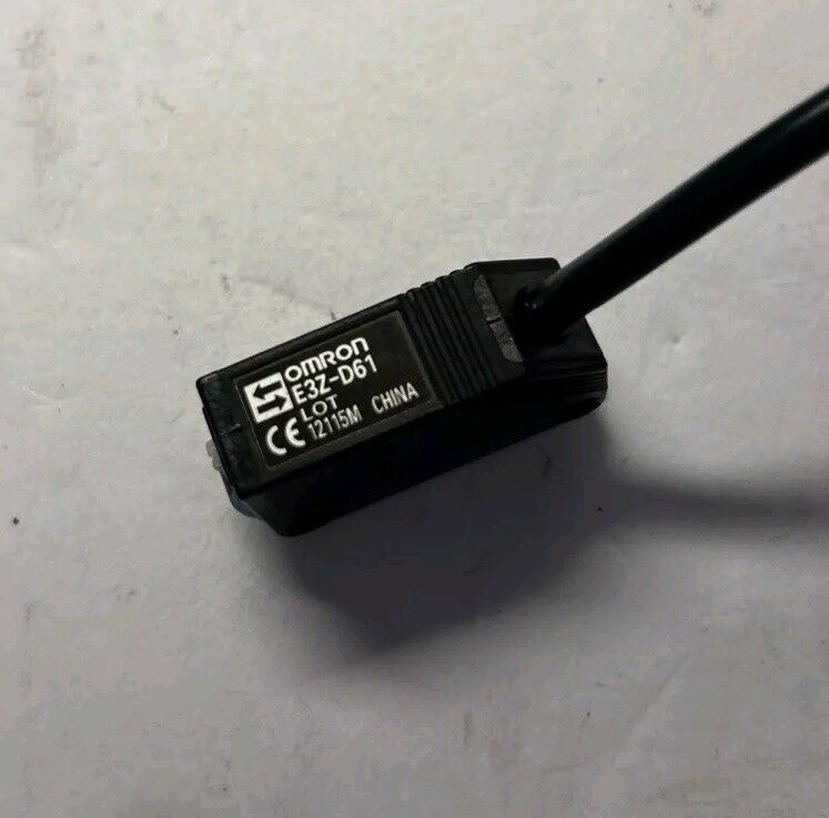 Omron E3Z-D61 Photo Sensor - Free Shipping