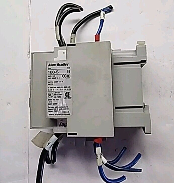 ALLEN BRADLEY 100-S SERIES B 100-C37 SAFETY CONTACTOR Free Shipping