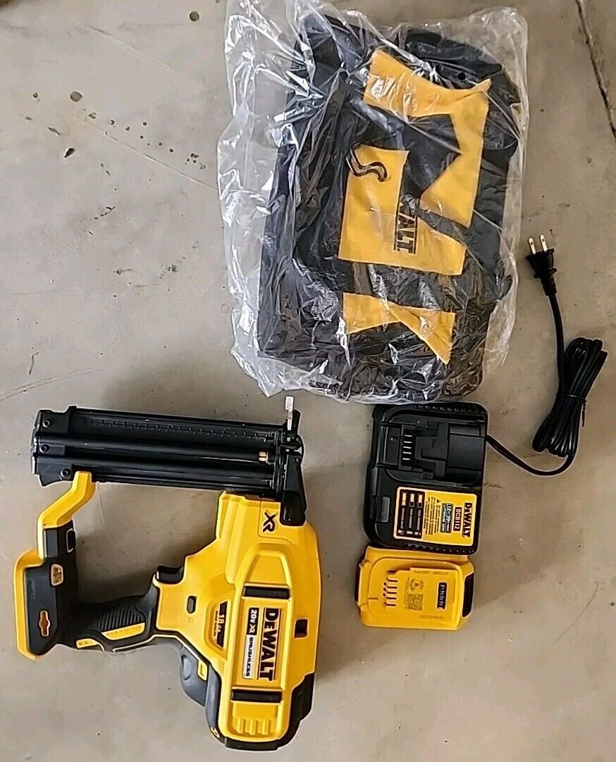 DEWALT DCN680D1 20V MAX XR Lithium-ion Cordless 18-Ga Brad Nailer Kit Free Ship