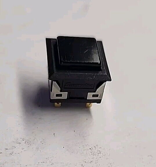 VHA-2 0.05A, 30VACDC, 7E46 Push Button Switch - Free Shipping