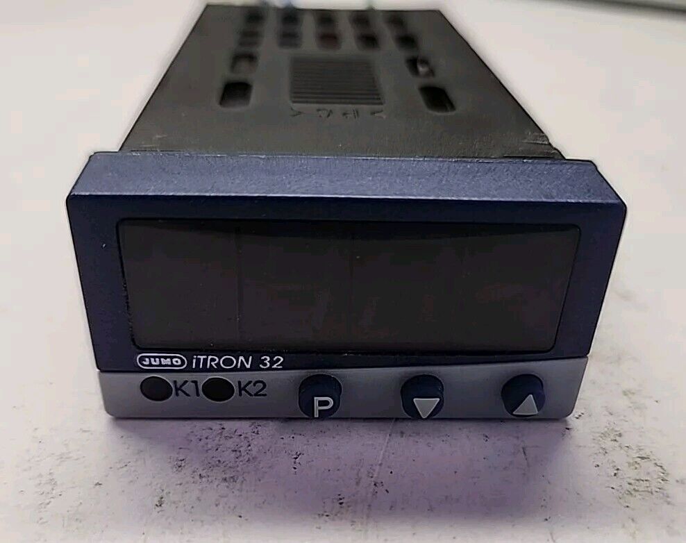 JUMO 702040/88-888-000-23/061,210 TEMPERATURE CONTROLLER ITRON 32 Free Shipping