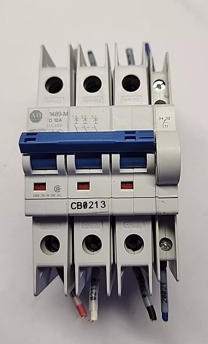 ALLEN BRADLEY D 10A 1489-M E197878 CIRCUIT BREAKER 3 POLE W/1489-AMRA3 CONTACT