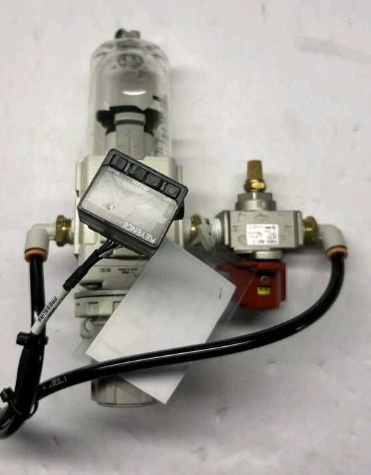 SMC VHS20-NO2-Z Pressure Regulator & Disconnect w/Keyence AP-C33K - Free Ship