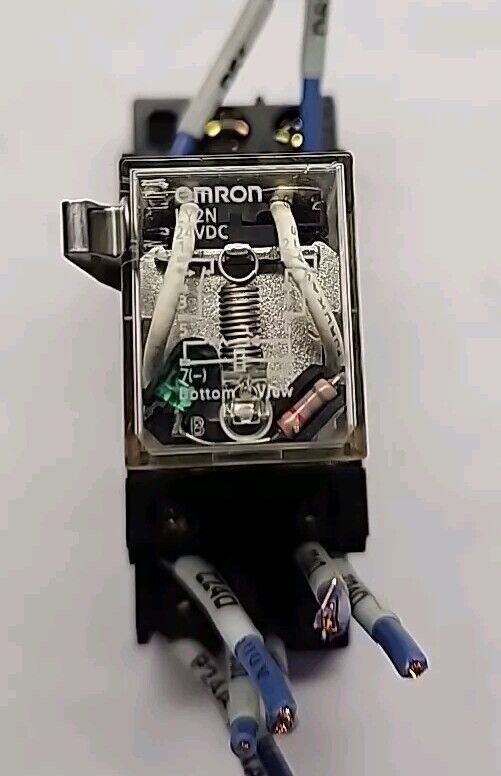 Omron LY2N 24v Relay with 15Y1HP Socket Base - Free Shipping