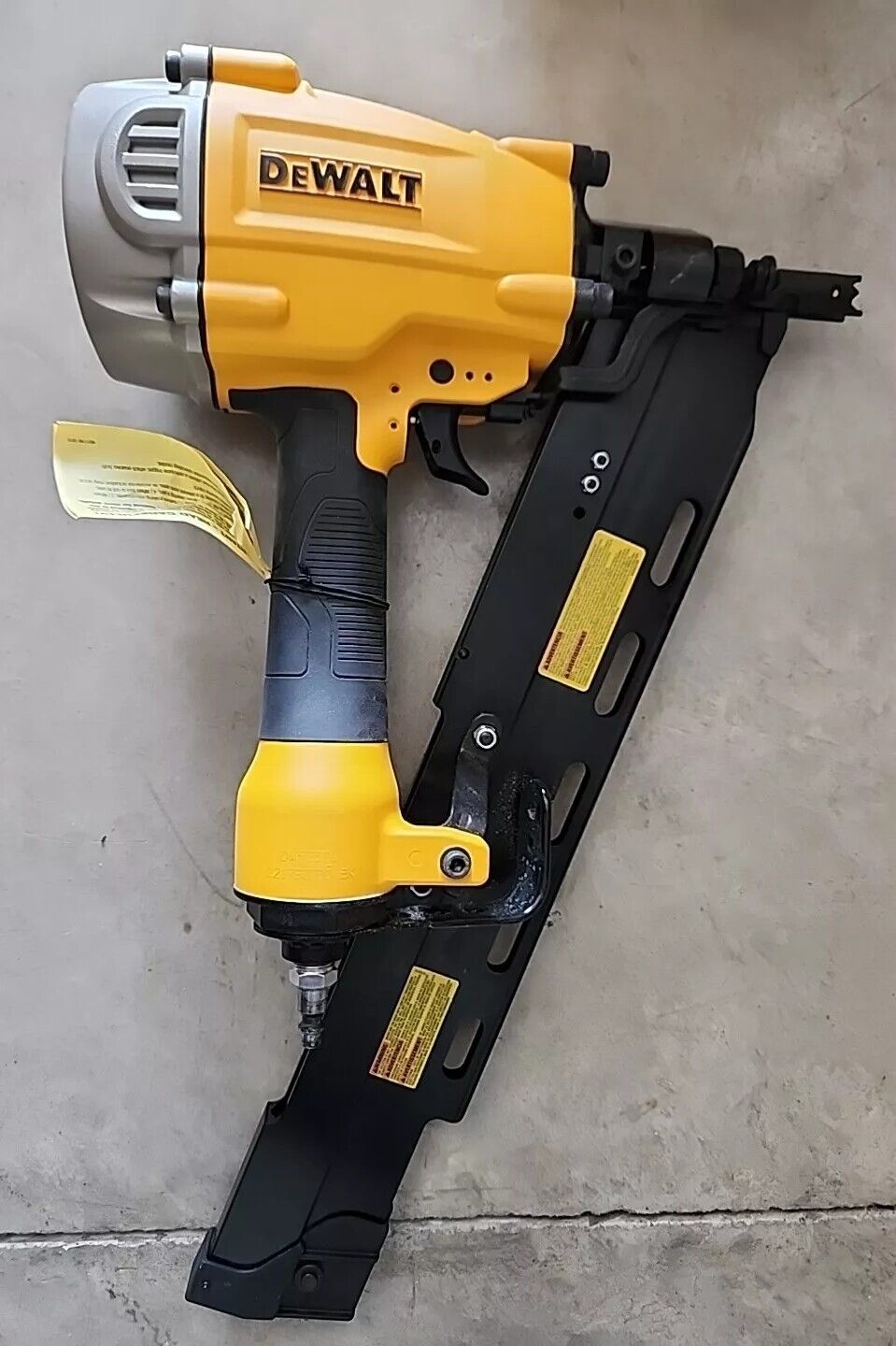 DEWALT DWF83PL 21 Degree Collated Framing Nailer Near Mint Condition - Free Ship