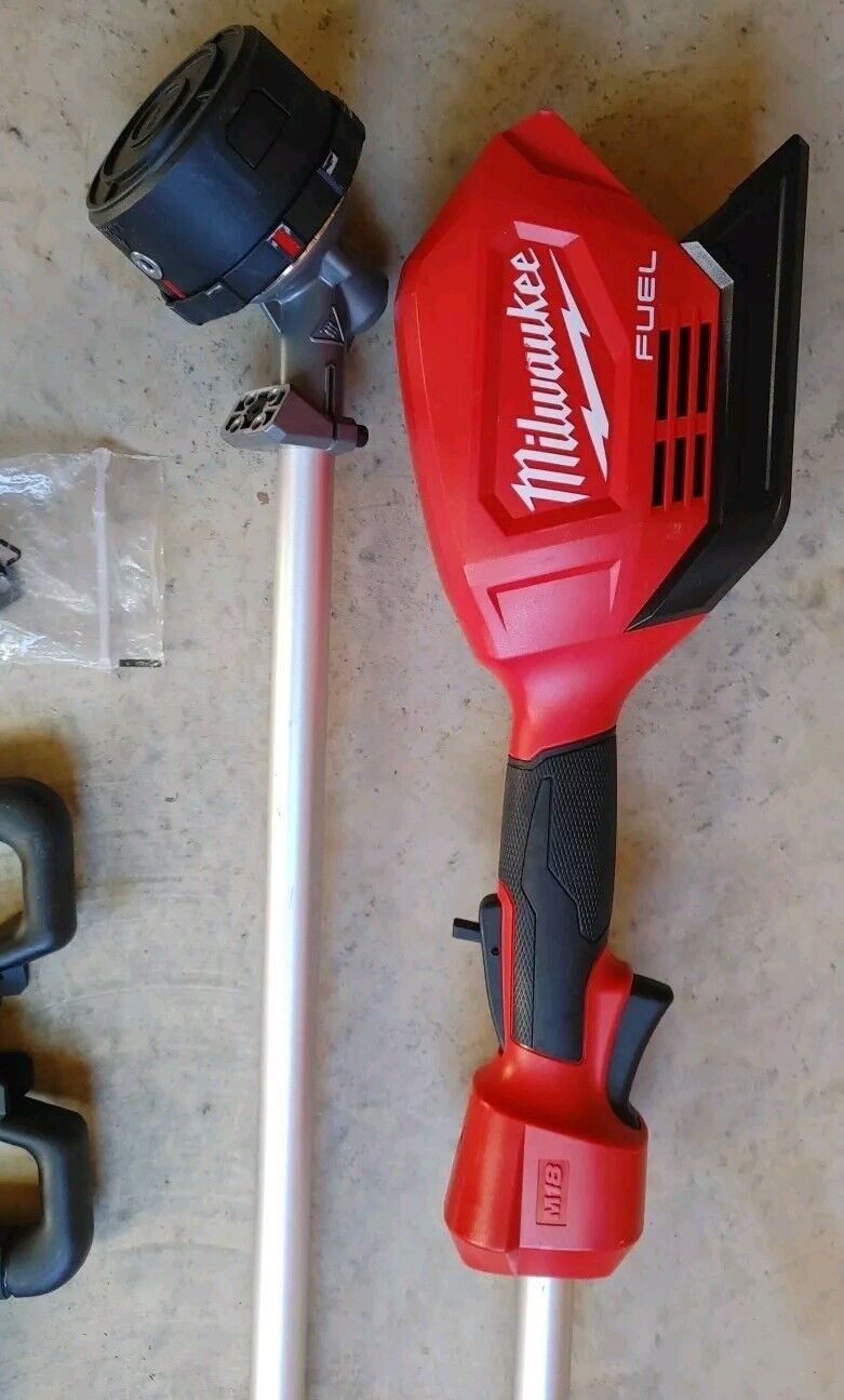 Milwaukee 2825-20ST M18 FUEL 18-V Lithium-Ion Cordless Brushless String Trimmer