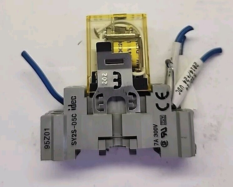 IDEC RY2S-U DC24V RELAY WITH BASE IDEC SY2S-05C Free Shipping