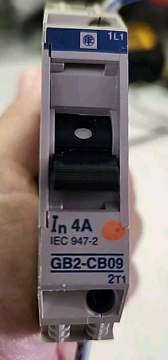 Schneider Telemecanique Circuit Breaker GB2-CB09 4A 1 Pole Free Shipping