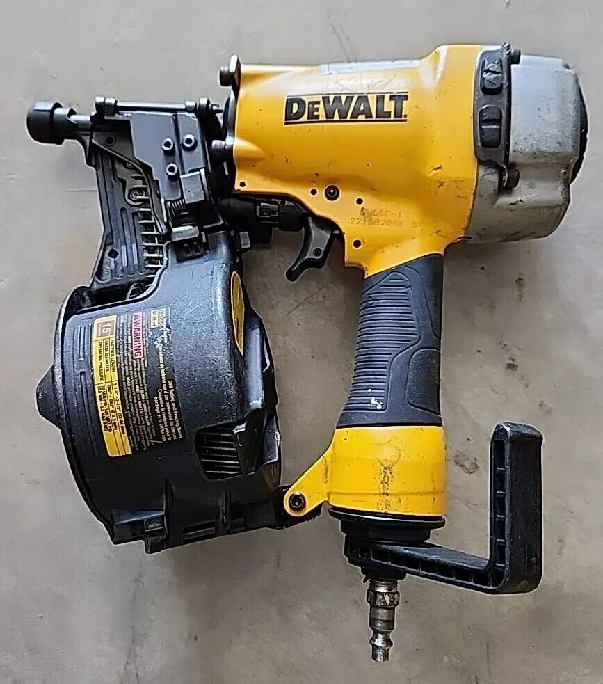 DeWALT DW66C-1 PNEUMATIC 15 DEGREE COIL SIDING & FENCING with Warranty Free Ship