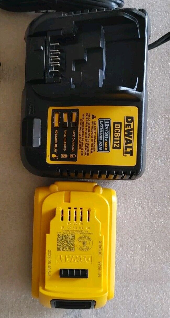 DeWalt DCS573 20V MAX BL Li-Ion 7-1/4 in. Circular Saw Refurbished 2aH Battery