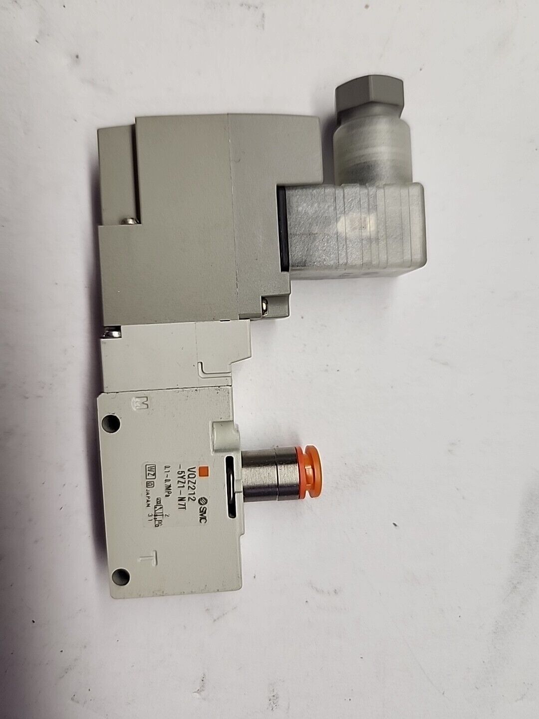 SMC VQZ212-5YZ1-N7T Pneumatic Solenoid Valve with Warranty & Free Shipping