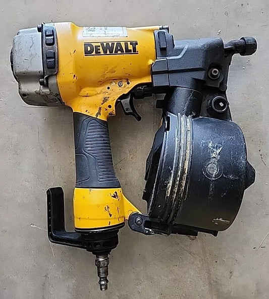 DeWALT DW66C-1 PNEUMATIC 15 DEGREE COIL SIDING & FENCING with Warranty Free Ship