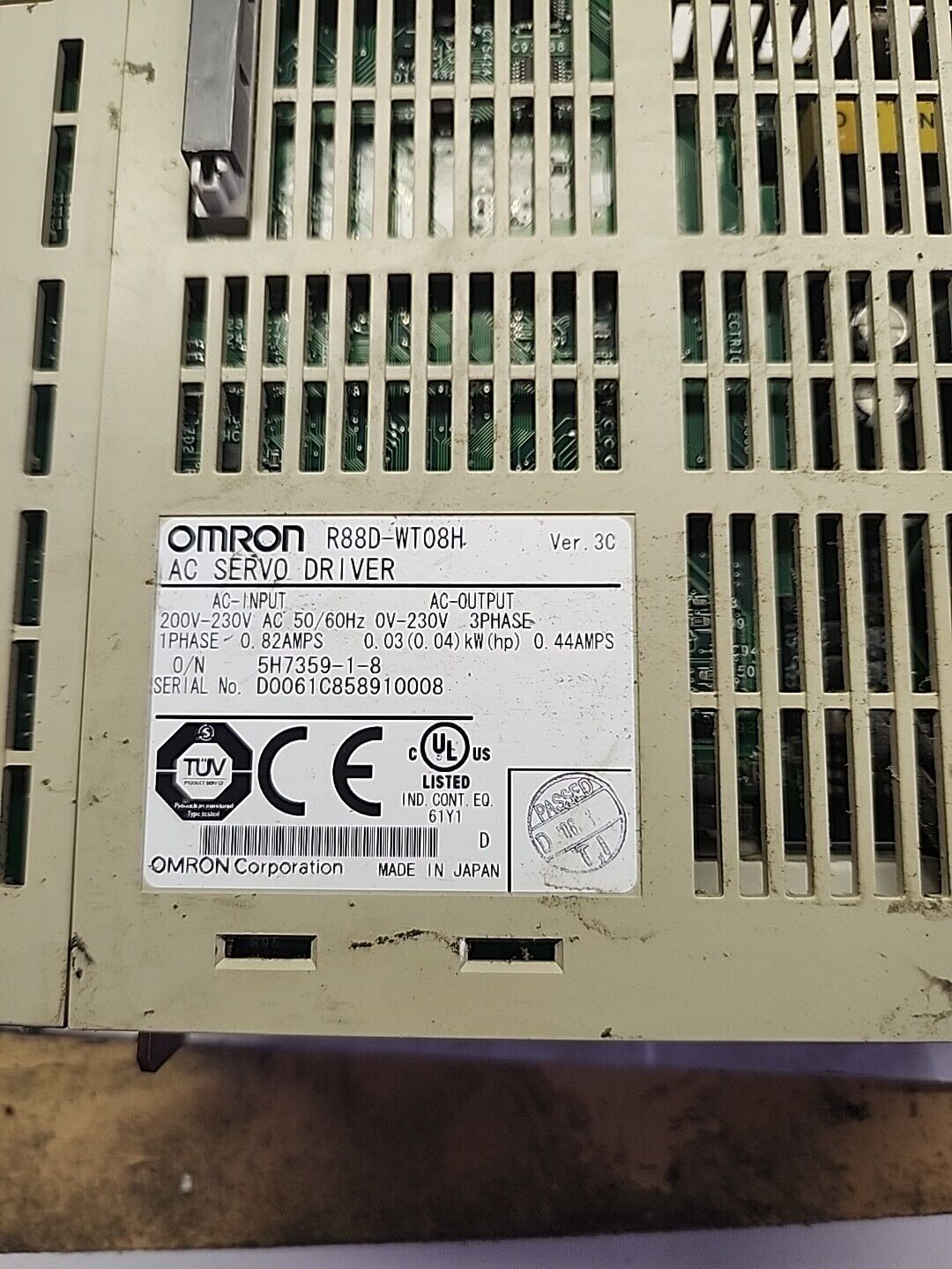 OMRON R88D-WT08H 200-230V 0.82AMPS AC Servo Driver with Warranty & Free Shipping