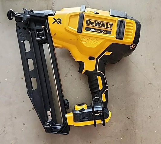 DEWALT DCN650D1 XR 20V Cordless 15GA FINISH NAILER KIT Near Mint Condition