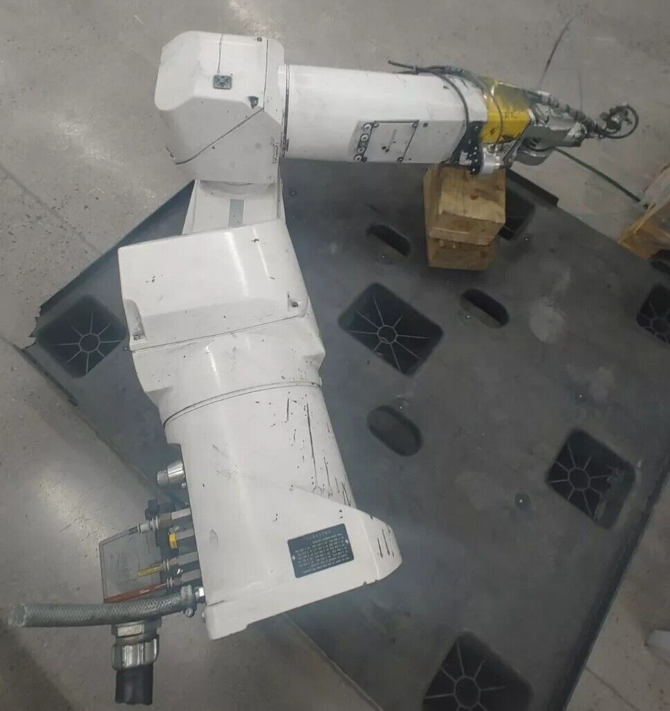 Stäubli RX90B robot arm without controller - With Warranty