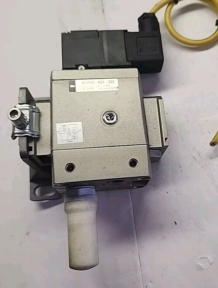 SMC AV4000-04-5DZ Pneumatic VALVE - Free Shipping