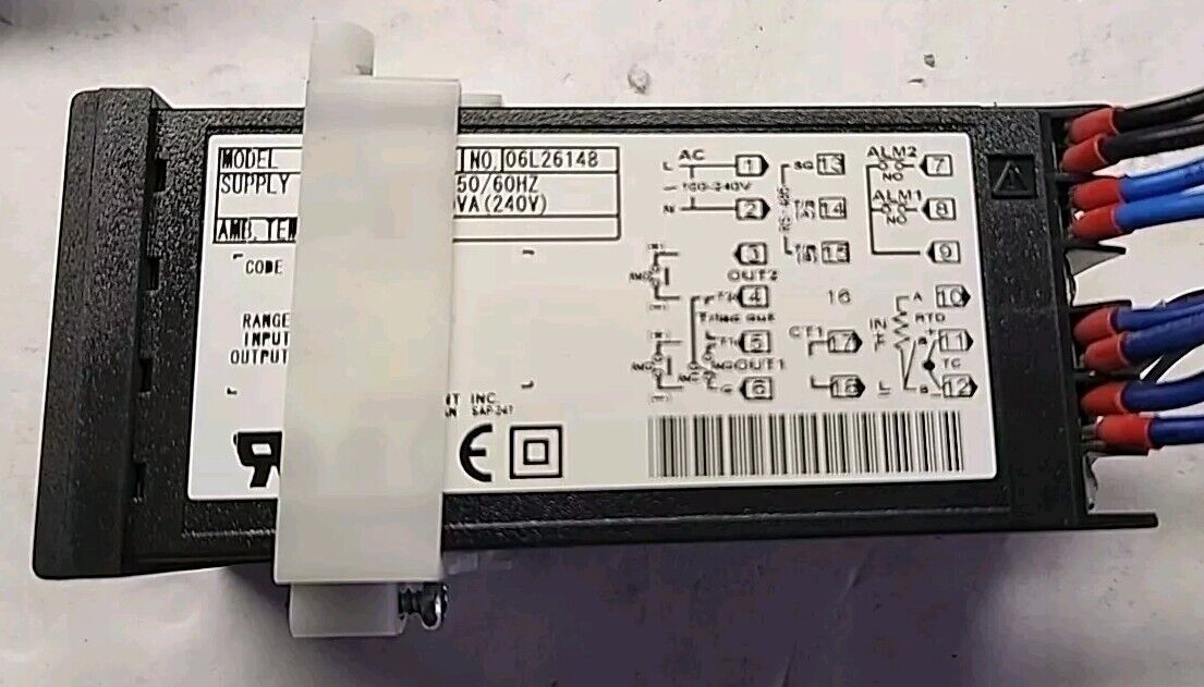 RKC Instrument CB100 Digital Temperature Controller - Free Shipping