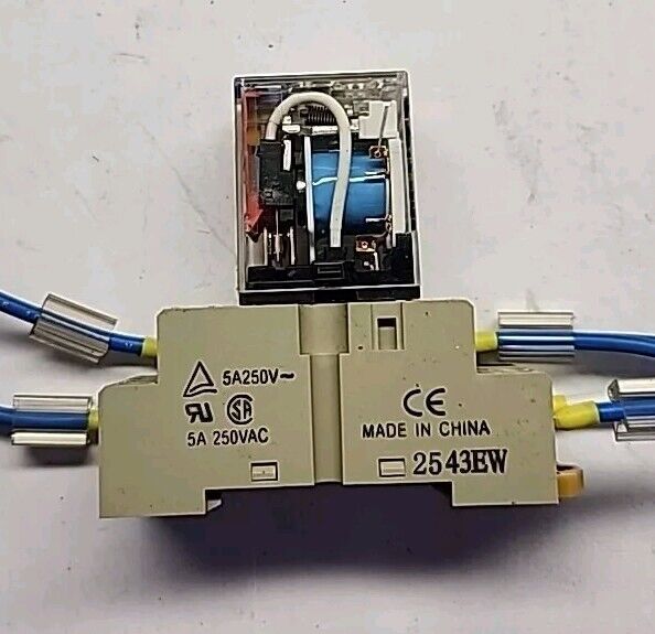 Omron MY2IN 24VDC Coil Relay with Base 2543EW - Free Shipping