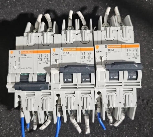 Merlin Gerin  Multi 9 C60 C3A 240V~125V 2 Pole Circuit Breakers Lot of 3 Used