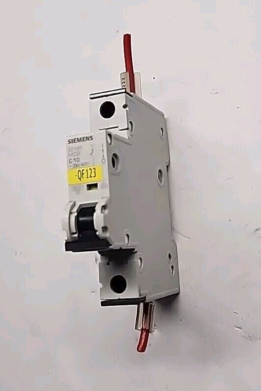 Siemens 5SY61 Circuit Breaker MCB C10 230/400V Free Shipping