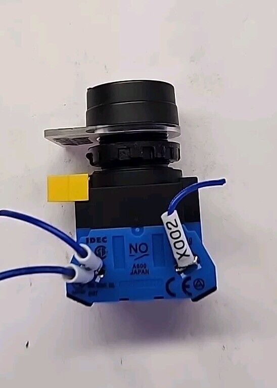 IDEC HW-CB10, A600 PUSHBUTTON SWITCH - Free Shipping