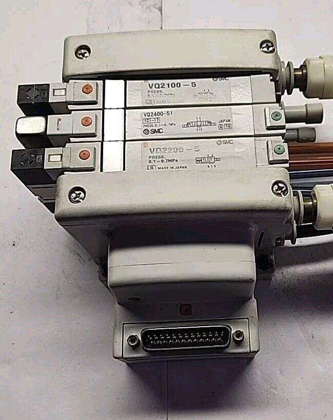 SMC 3-Solenoid Valve Manifold VQ2100-5, VQ2400-51, VQ2200-5 - Free Shipping