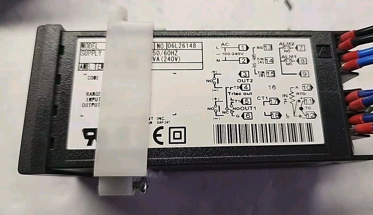 RKC Instrument CB100 Digital Temperature Controller - Free Shipping