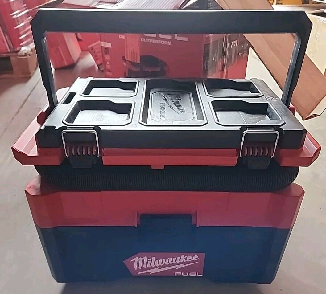 Milwaukee Tool 0970-20 M18 Fuel Packout Cordless 2.5 Gallon Wet/Dry Free Ship