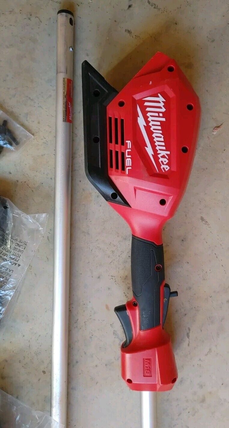 Milwaukee 2825-20ST M18 FUEL 18-V Lithium-Ion Cordless Brushless String Trimmer