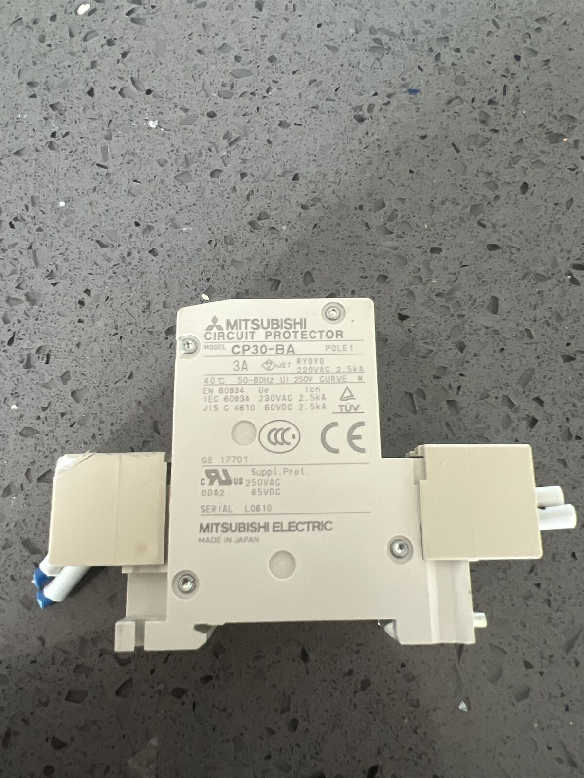 MITSUBISHI CP30-BA 230VAC 3A Breaker with warranty Free Shipping