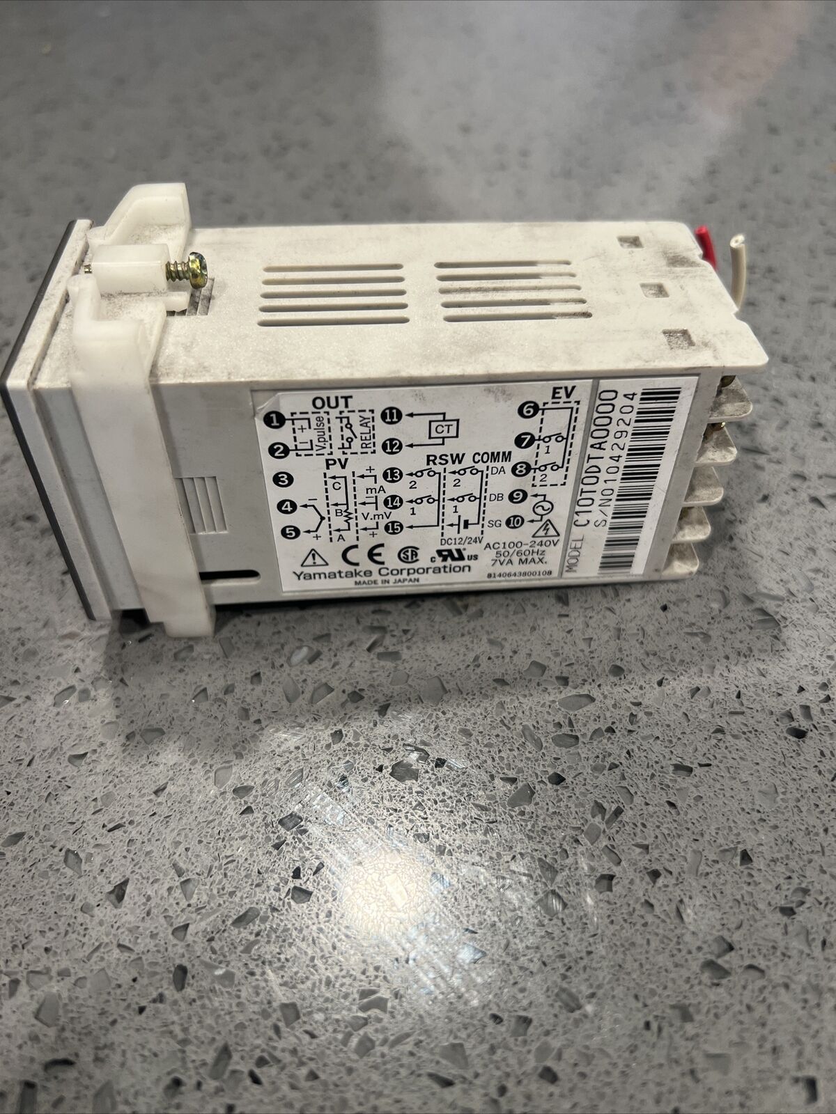 UsedYamatake SDC10 C10T0DTA0000 Temperature Controller w/ warranty