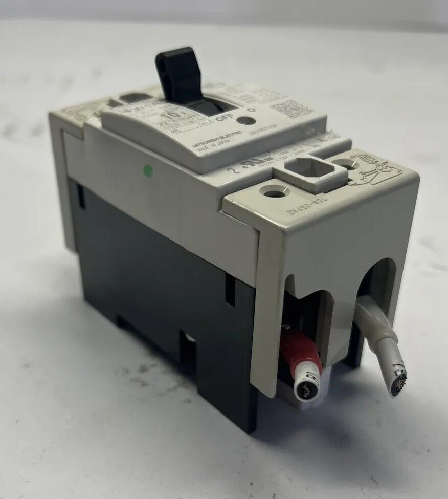 Used MITSUBISHI NF30-FAU 10 Amp CIRCUIT BREAKER with warranty Free Shipping