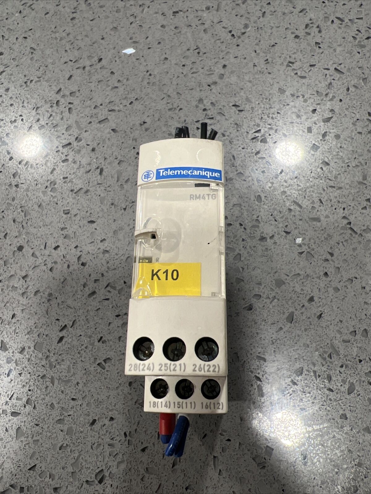 Used Telemecanique/Schneider RM4TG20 Voltage Monitoring Relay 8A/250V Free Ship