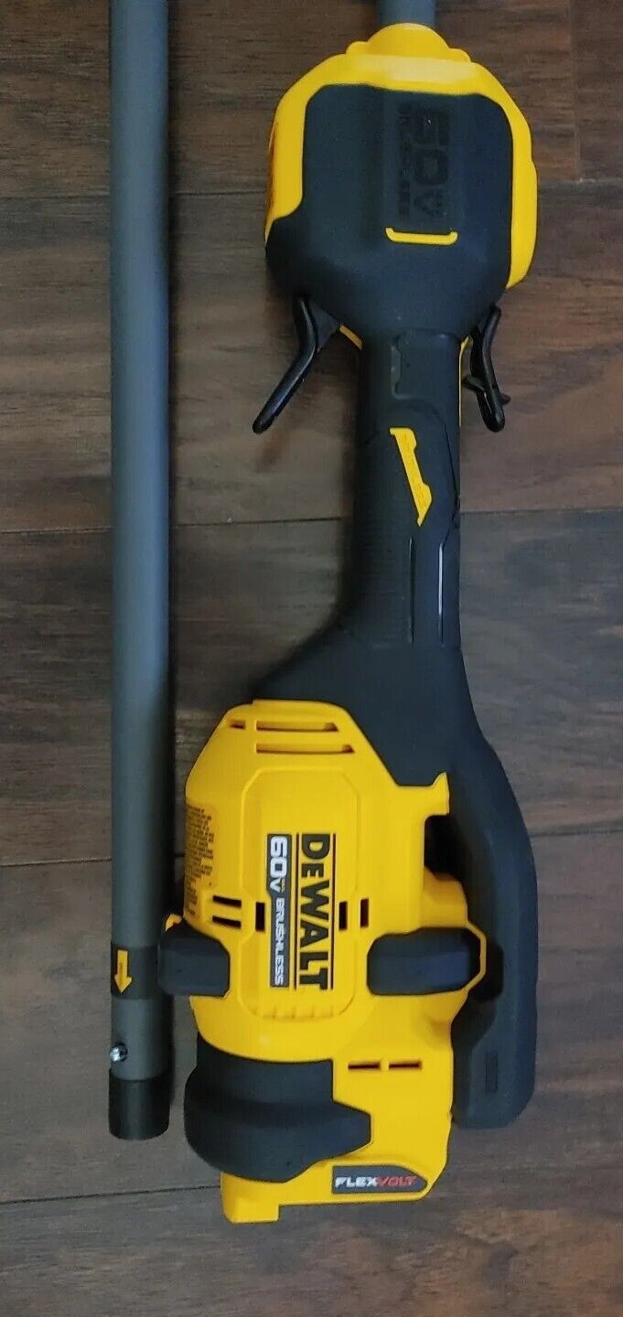 DEWALT DCST972X1 60V MAX BL Li-Ion 17 in. String Trimmer Kit  New Free Shipping