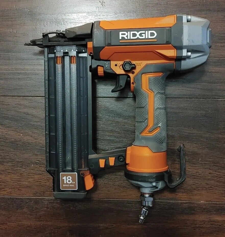 Ridgid R213BNF3 Clean Drive 18-Gauge 2-1/8" Brad Nailer & Case Free Shipping