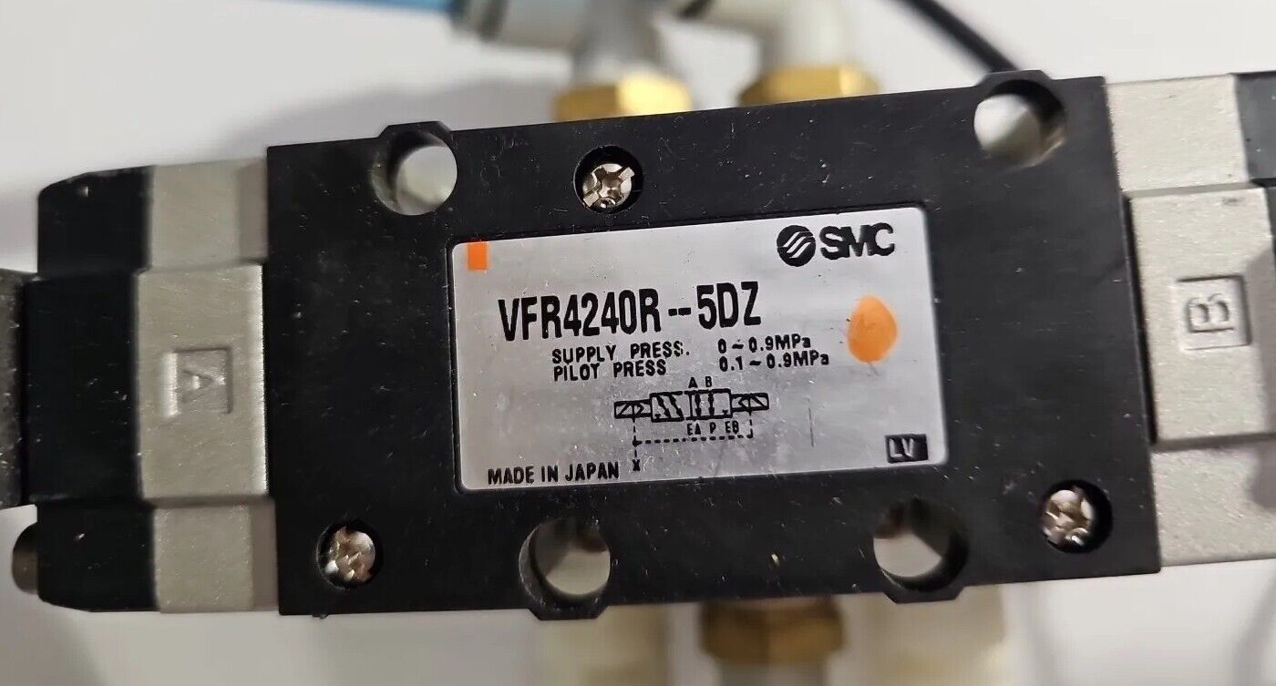 SMC VFR4240-5DZ VFR42405D Pneumatic Solenoid Valve with Warranty & Free Shipping