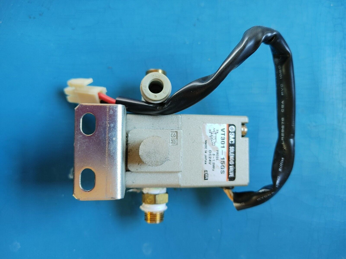 SMC solenoid valve VT301V-015GS