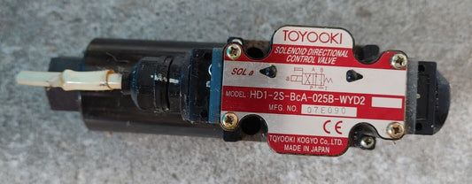 Toyooki HD1-3W-BGA-025B-WYD2 Solenoid Directional Valve w/warranty