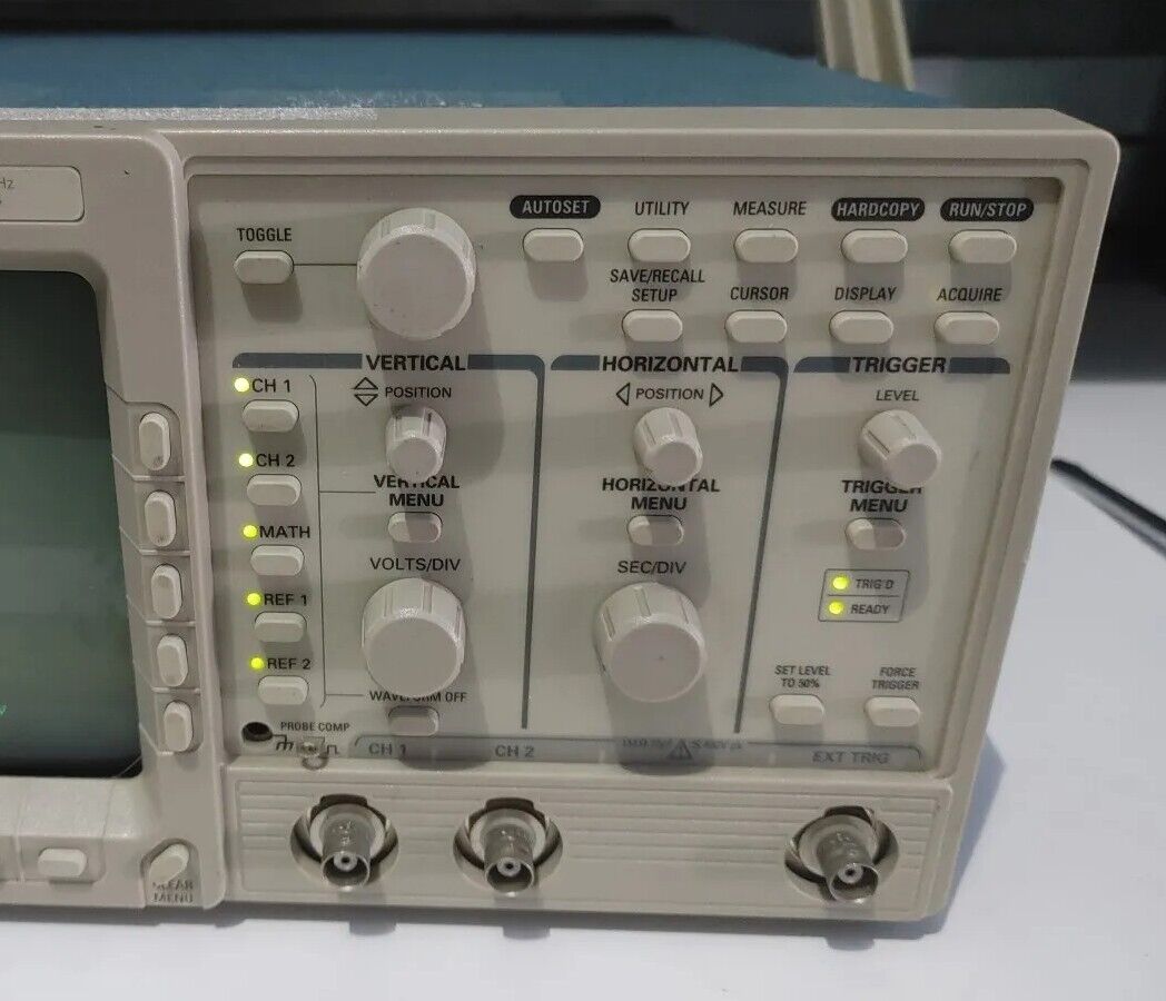 Tektronix TDS 350 Two Channel Digitizing Oscilloscope, 200MHz - 1GS/s Free Ship