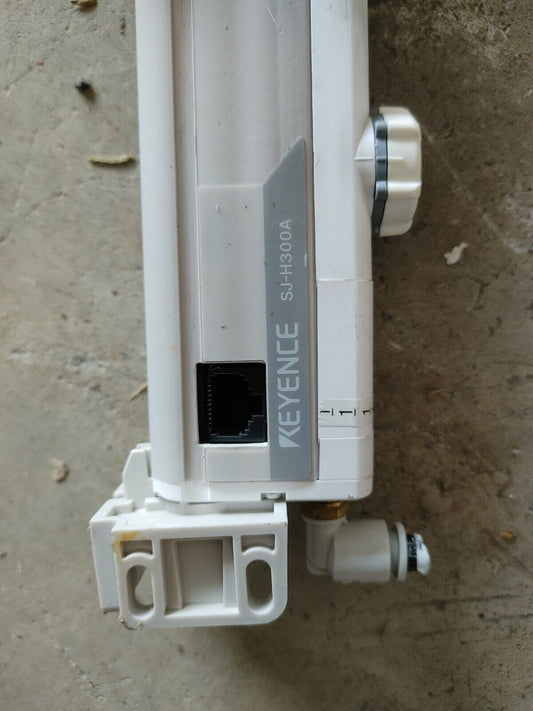 Used Keyence SJ-H300A Sensing Ionizer Static Eliminating Bar, 2960mm, 24VDC