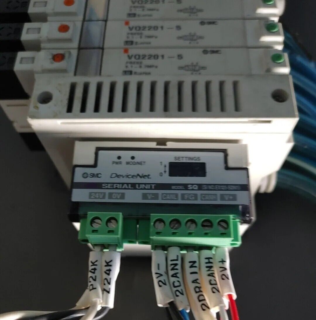 SMC EX120-SDN1 Serial Interface Unit SQ w/ (8) Solenoid Valves 24VDC Valve