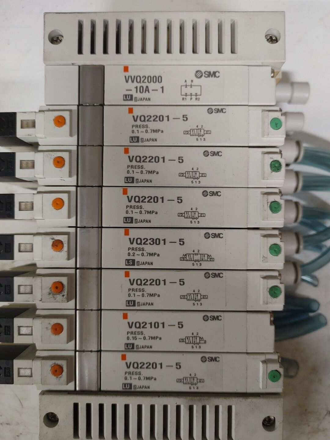 SMC EX120-SDN1 Serial Interface Unit SQ w/ (8) Solenoid Valves 24VDC Valve